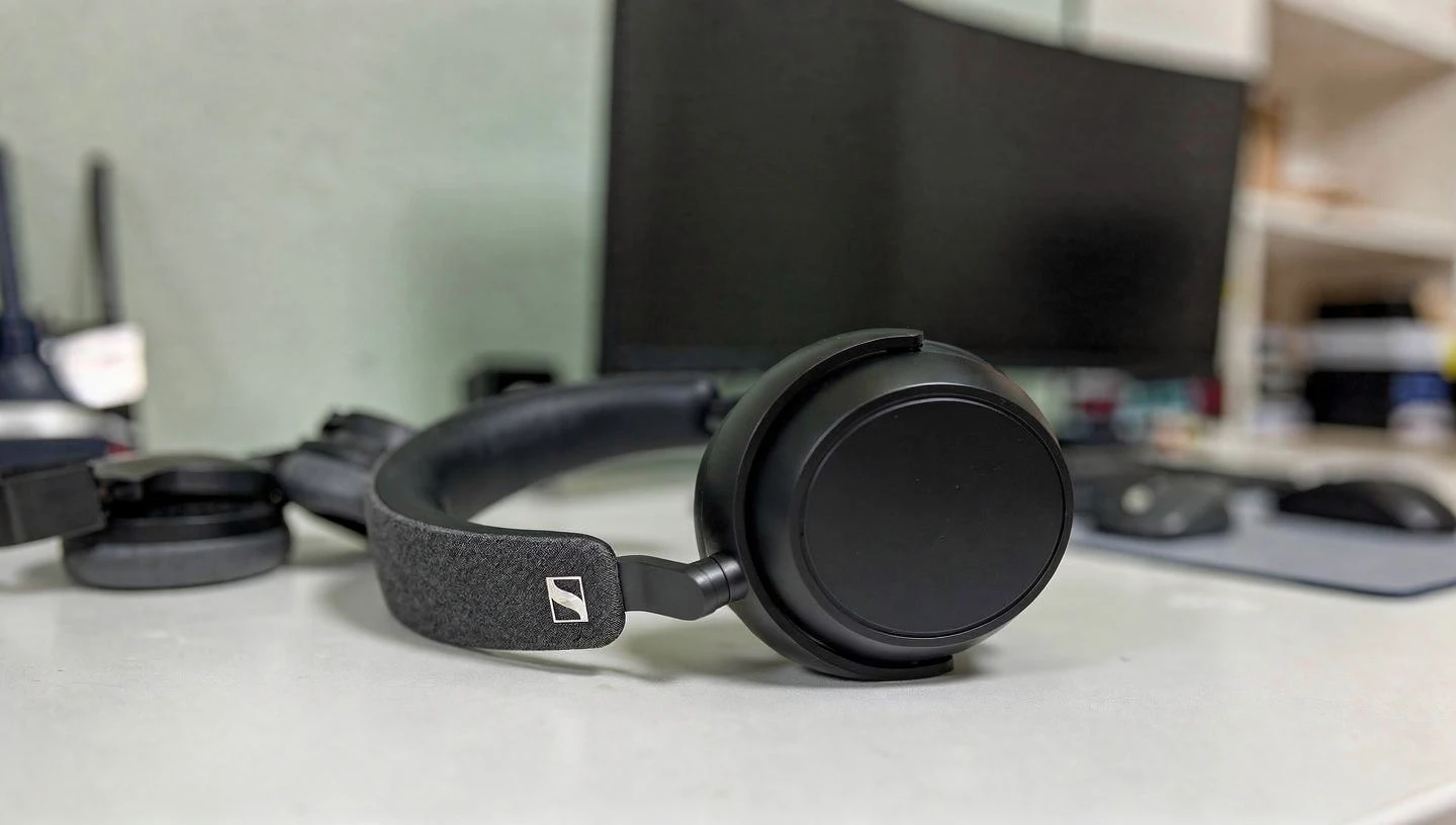 Sennheiser Momentum 4 Wireless