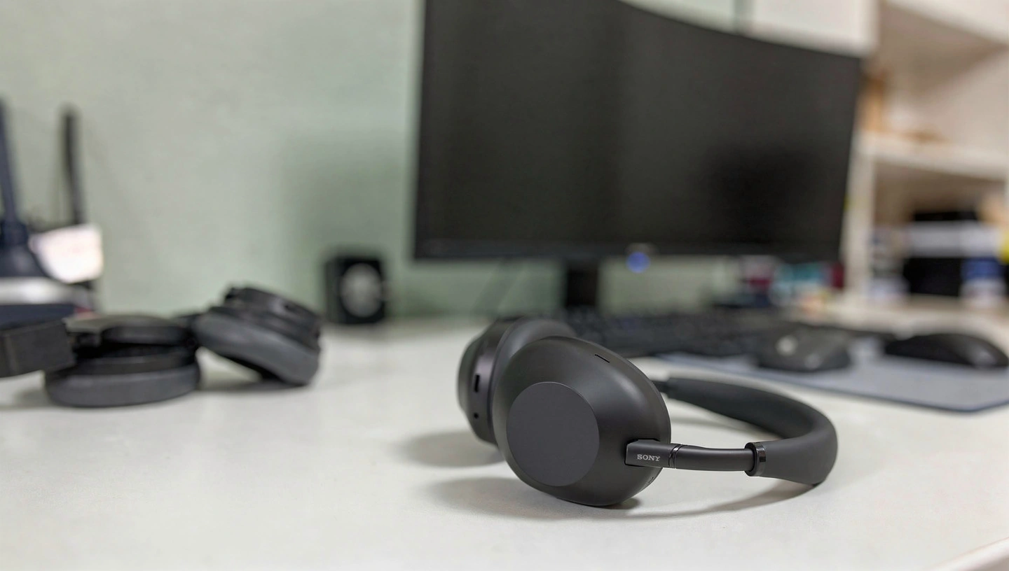 Sony WH-1000XM6 Headphones